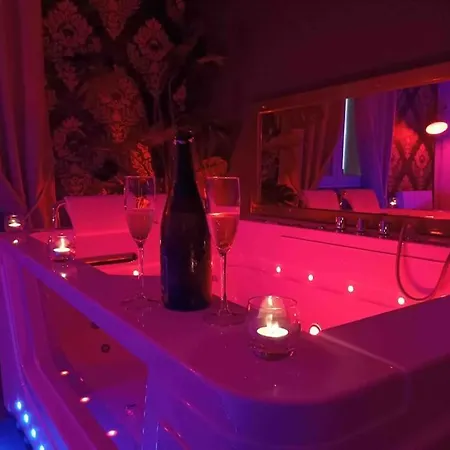 Chambre D'Hotes Avec Jacuzzi Yvetot Exterior photo